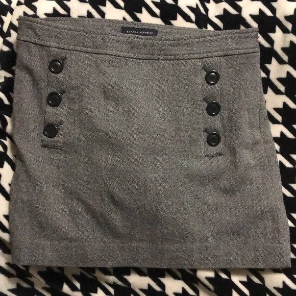 Banana Republic Stretch Mini Skirt - Picture 12 of 12